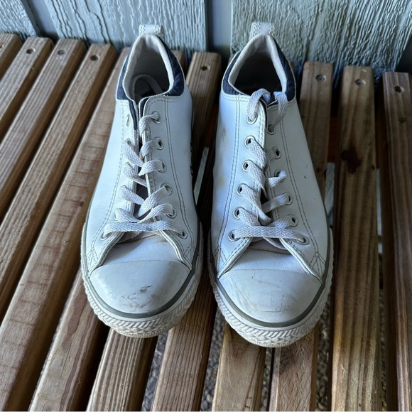 Converse Chuck Taylor All Stars Low Tops White Leather Juniors 5 Sneakers Shoes - Picture 5 of 13